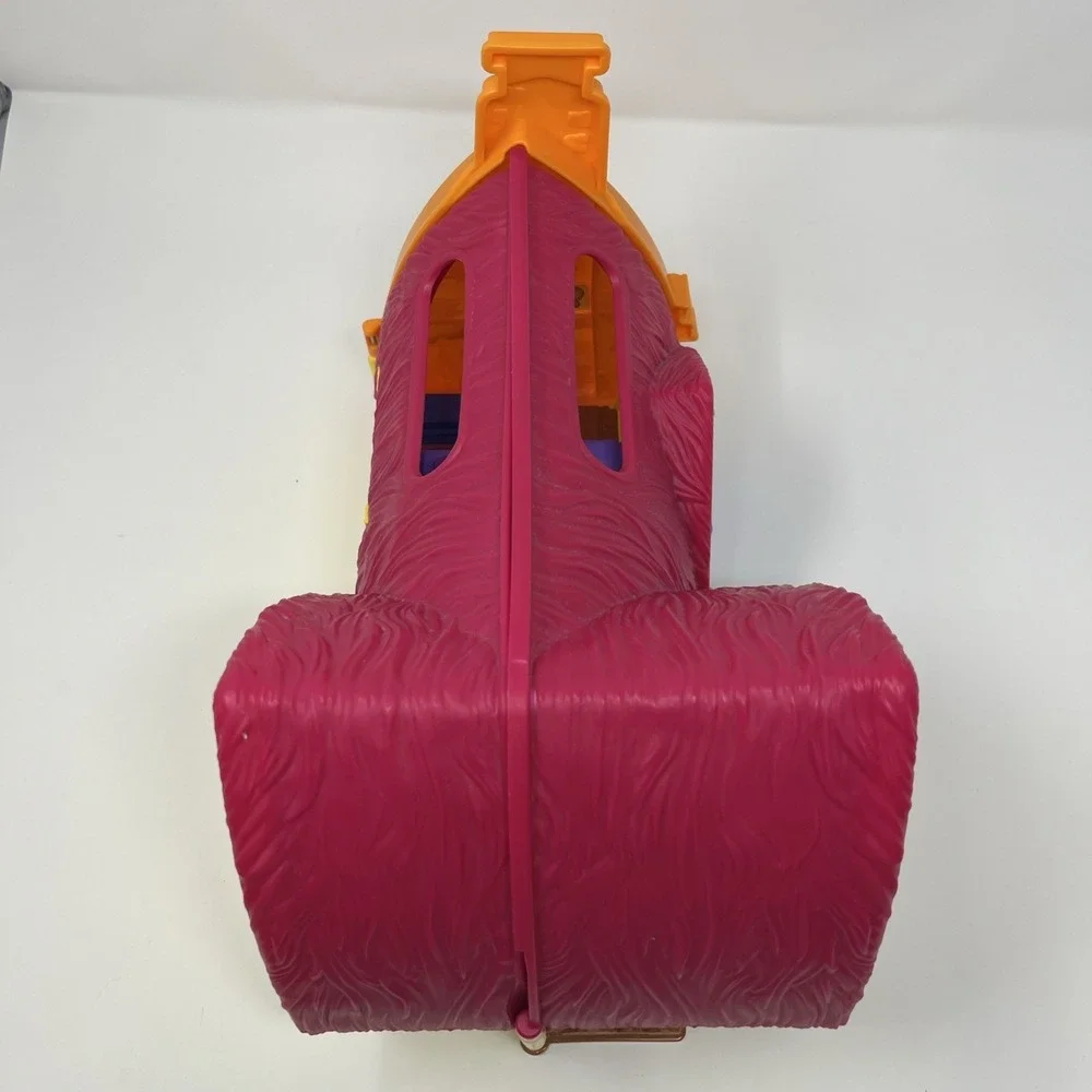 Fisher Price Little People Disney Snow White Cottage Music Works Playset Only